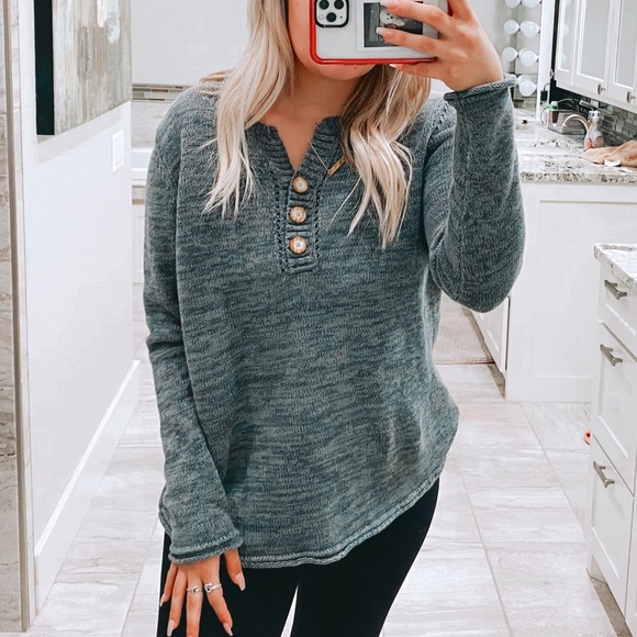 Sweaters - grey chunky henley knit sweater
